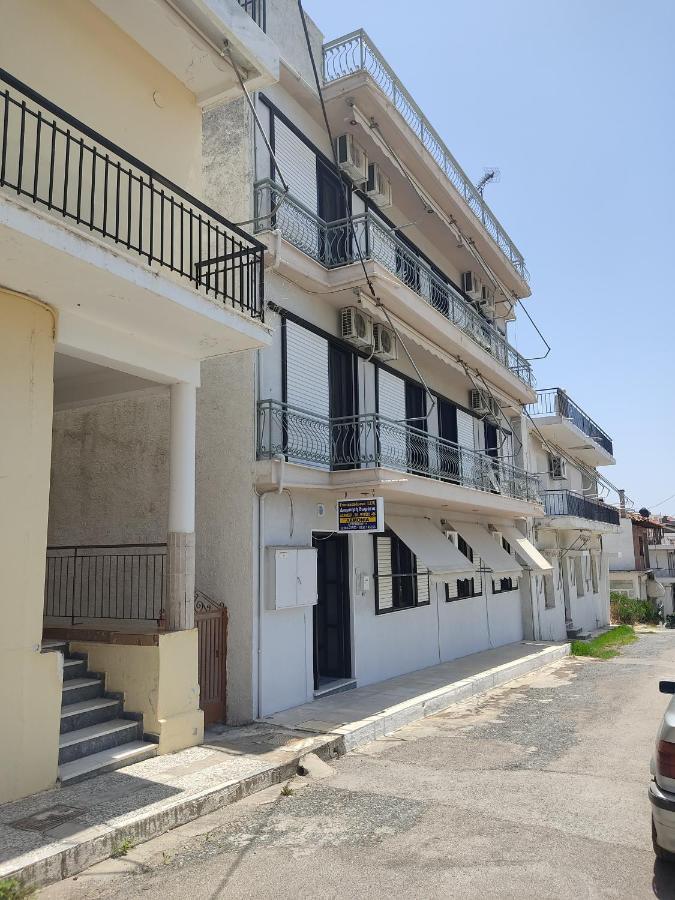 Λεμονιά Ενοικιαζόμενα Δωμάτια Loutra Edipsou  Exterior foto
