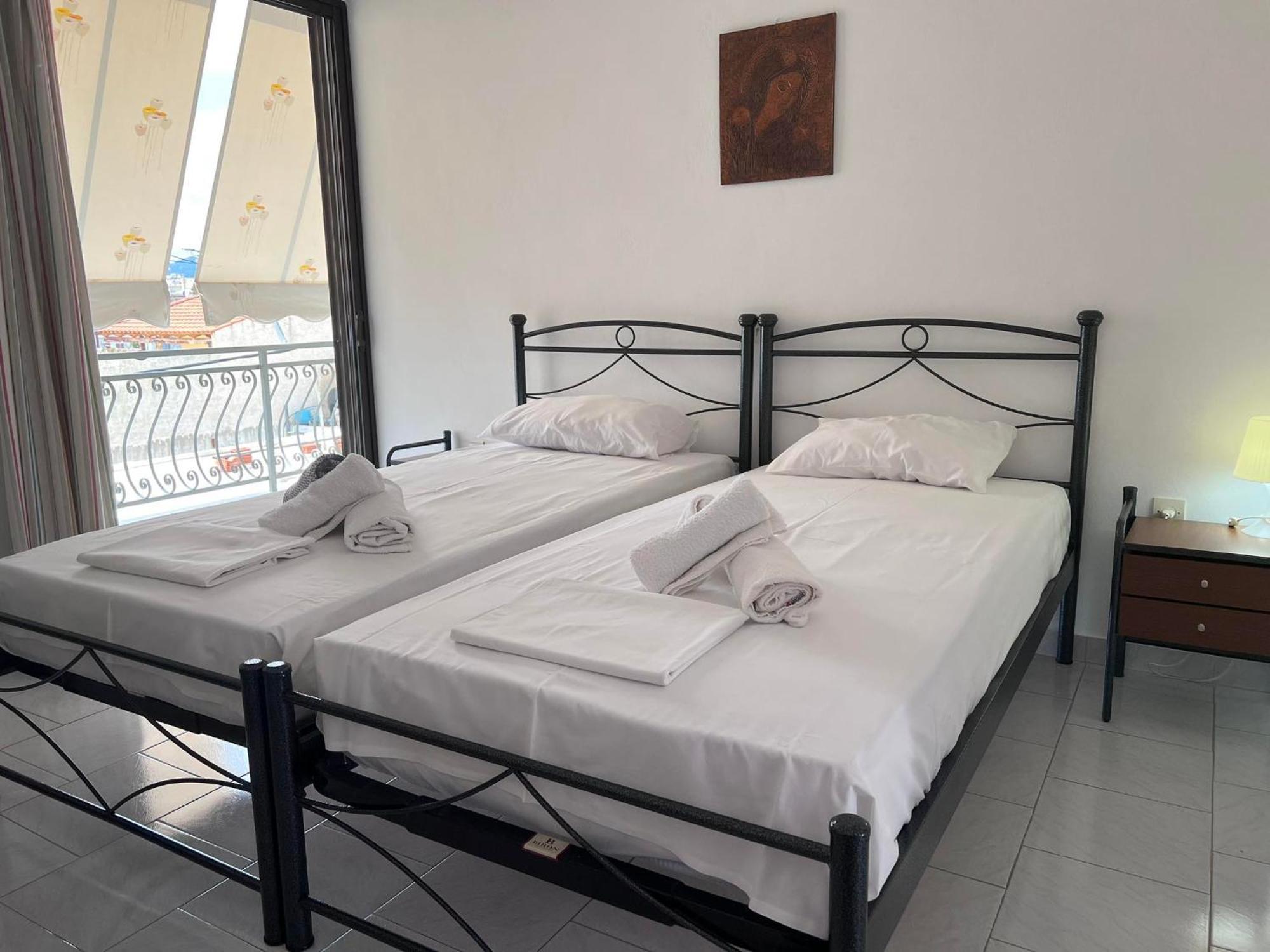 Λεμονιά Ενοικιαζόμενα Δωμάτια Loutra Edipsou  Habitación foto
